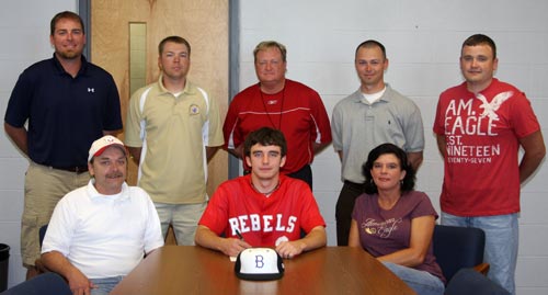 McKenzie's pitching ace Clint Kee signs to play for the Wildcats in 2008.